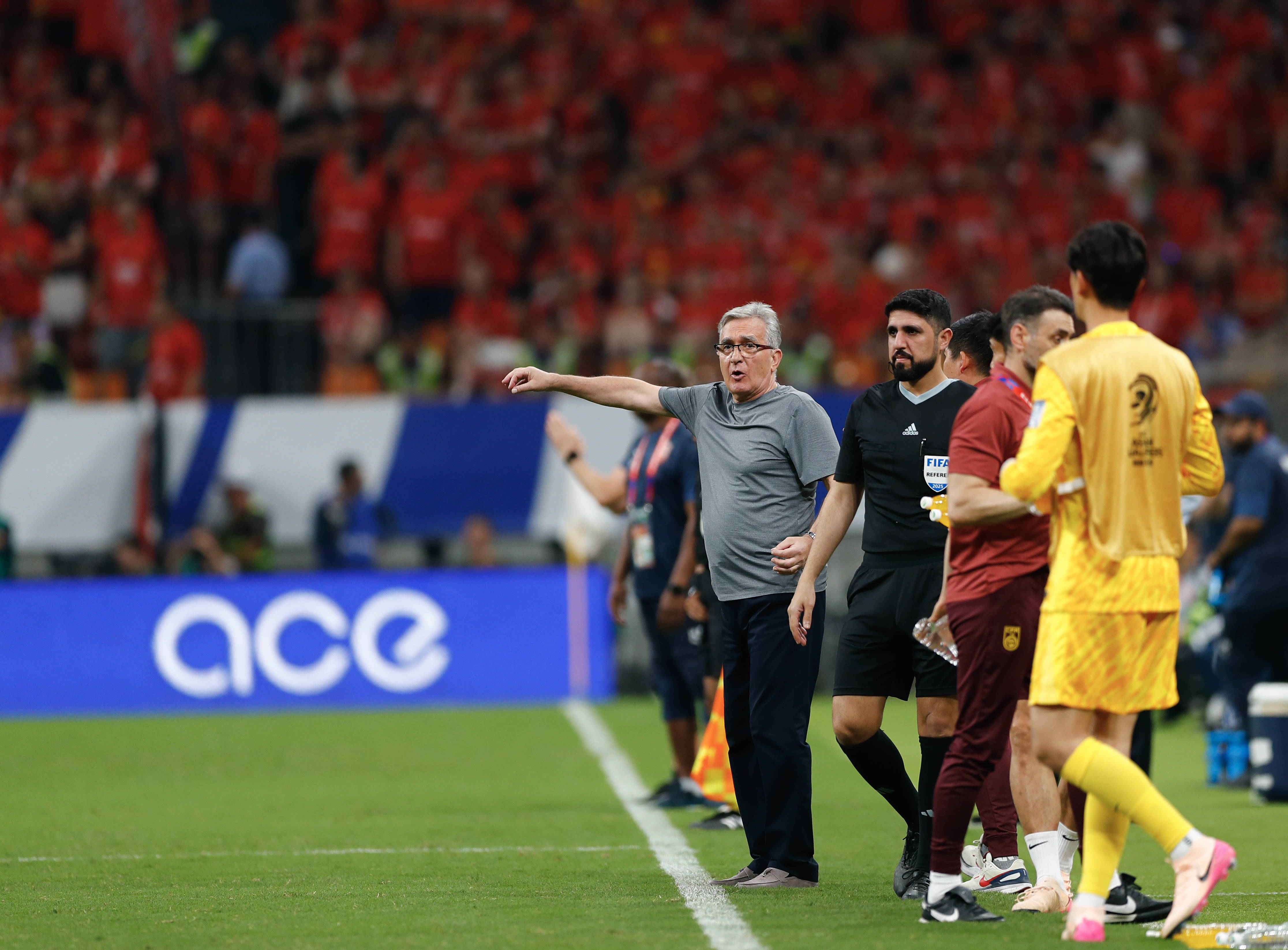 精彩瞬间回顾,球队轻松晋级的简单介绍 精彩瞬间回顾,球队轻松晋级的简单介绍